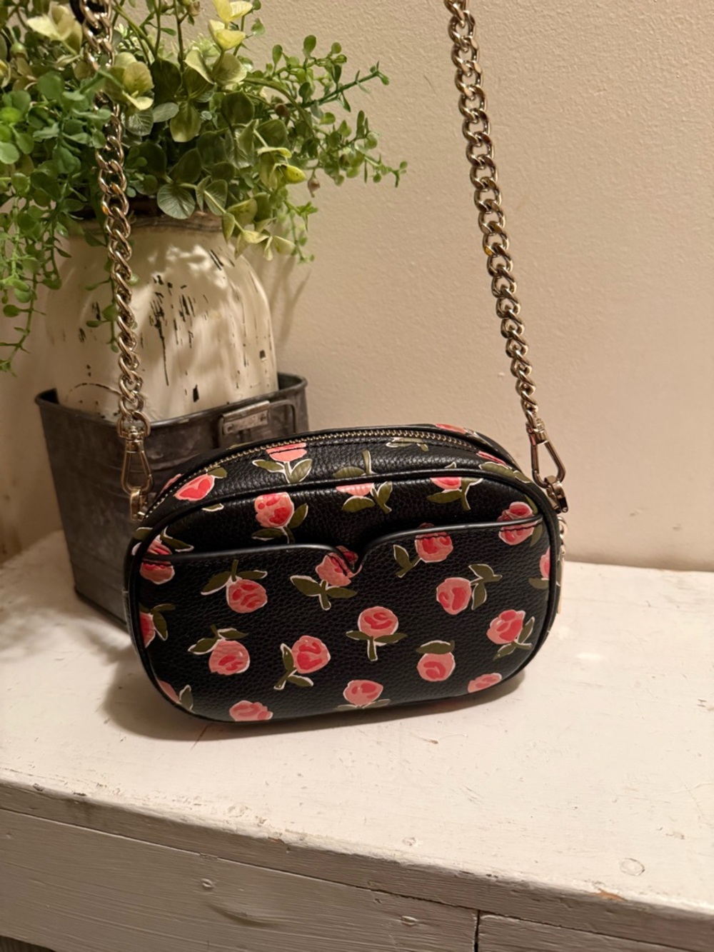 kate spade Black Rose Print Crossbody Bag with Gold Chain - Picture 2 of 5